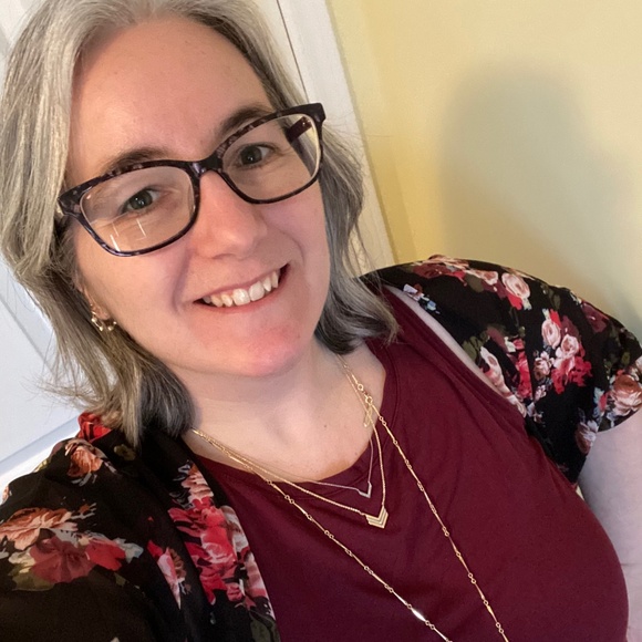 Meet your Posher, Melanie - Picture 1 of 1